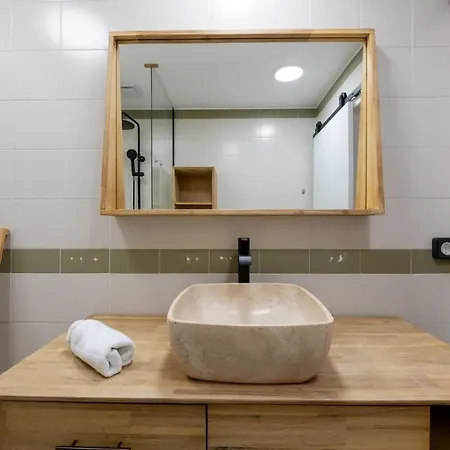 Yellow Sun - Cozy In Apartman Funchal