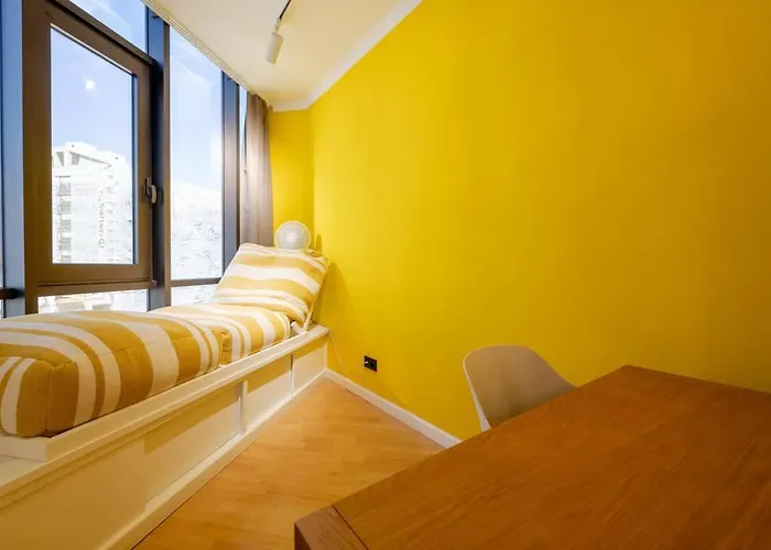 Yellow Sun - Cozy In アパート フンシャル