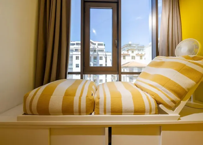 Yellow Sun - Cozy In アパート